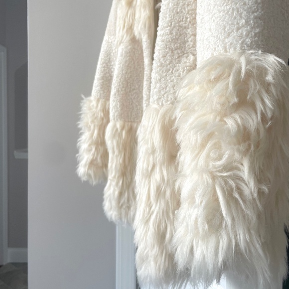 Kensie Ivory Patchwork Mixed Faux Fur Coat | Size XL - Picture 6 of 10